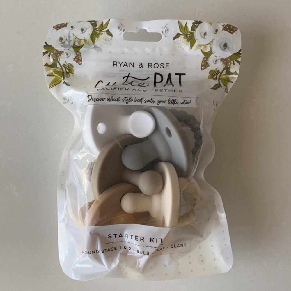 ❤️… Ryan & Rose Cutie Pat Pacifier & Teether